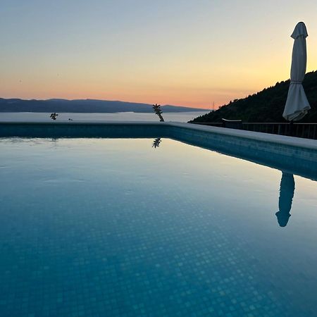 Villa Kristina - Ferienhaus Baška Voda - Topići, Private Outdoor Swimmingpool, WiFi Exterior foto