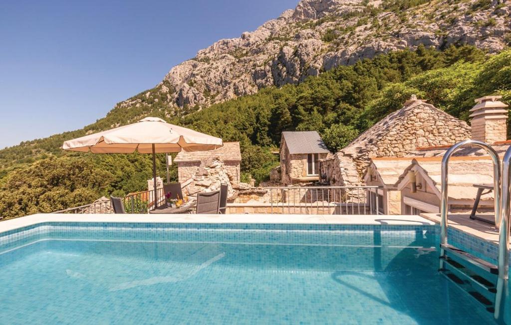 Villa Kristina - Ferienhaus Baška Voda - Topići, Private Outdoor Swimmingpool, WiFi Exterior foto