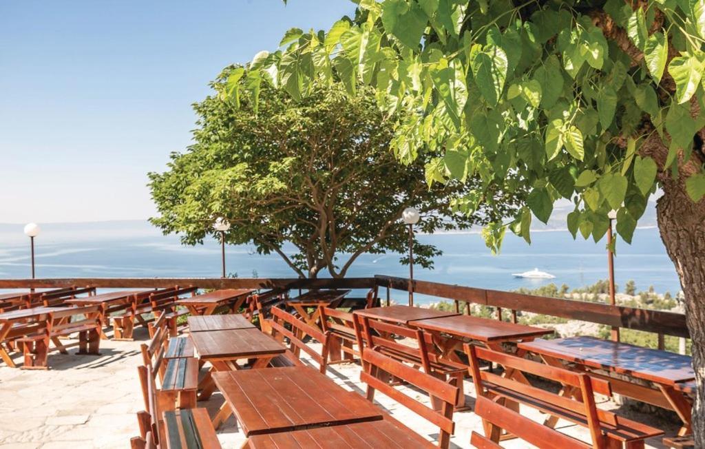 Villa Kristina - Ferienhaus Baška Voda - Topići, Private Outdoor Swimmingpool, WiFi Exterior foto